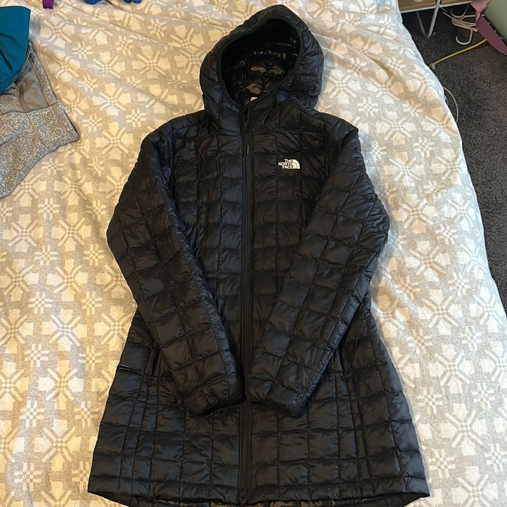 The North Face Women’s Thermoball Parka Size S Black